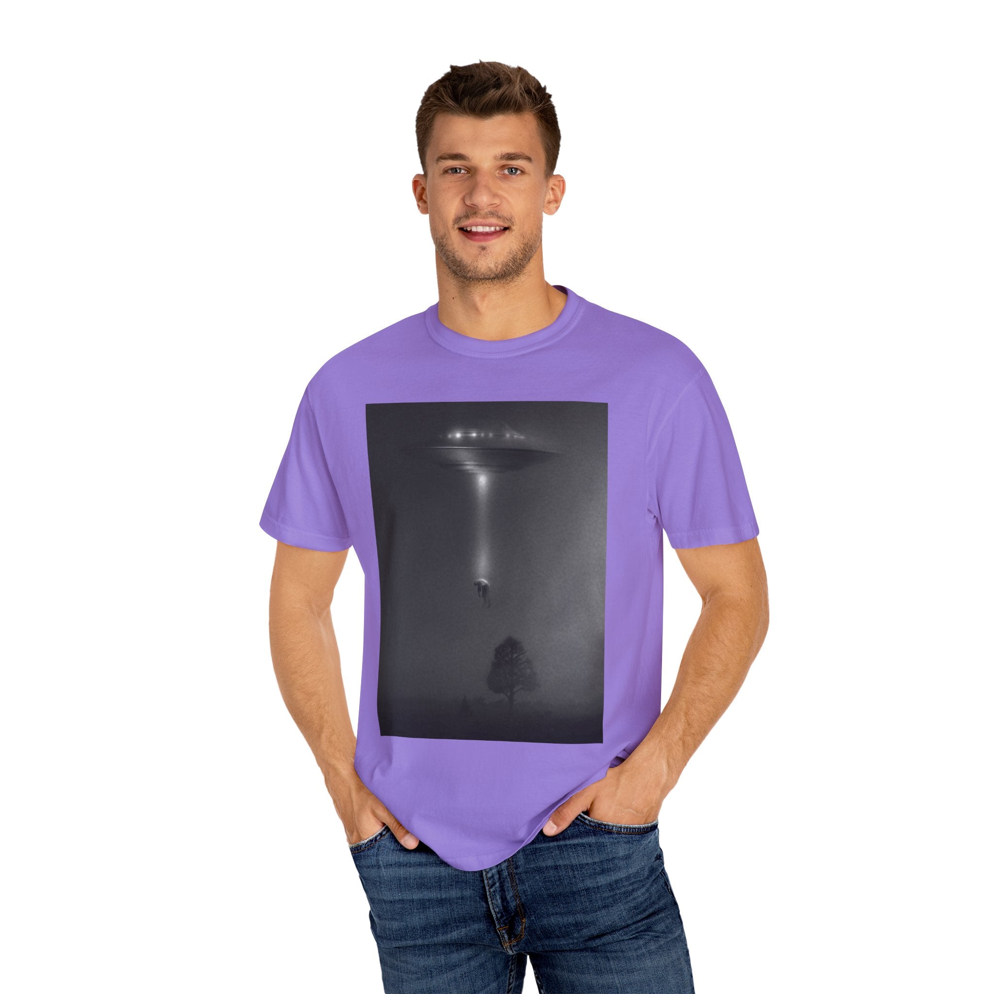 Unisex UFO Encounter T-shirt - Garment-Dyed Cool Tee for Sci-Fi Lovers